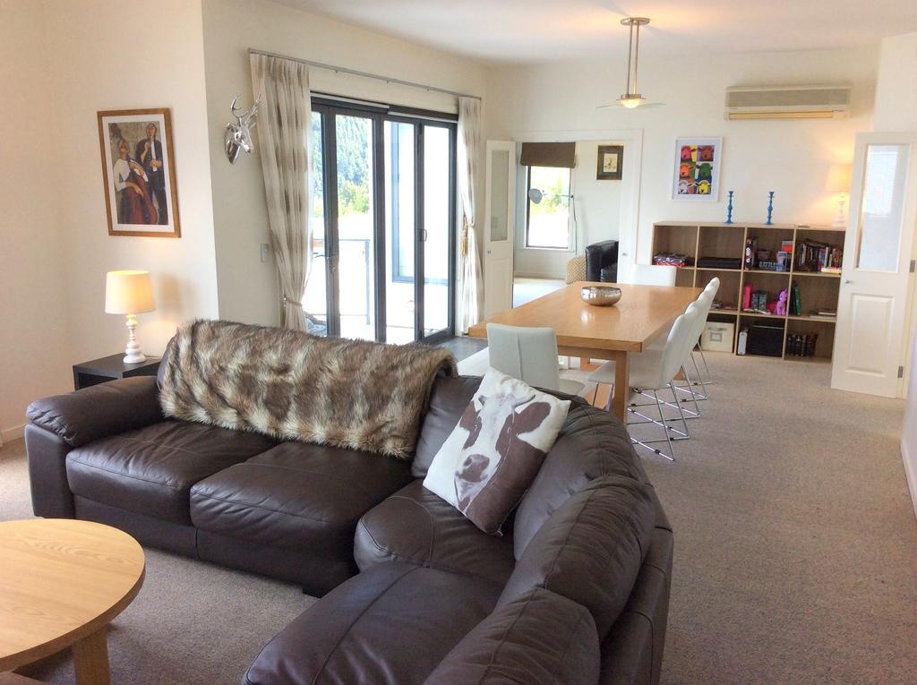 The Queenstown Bothy Bilik gambar